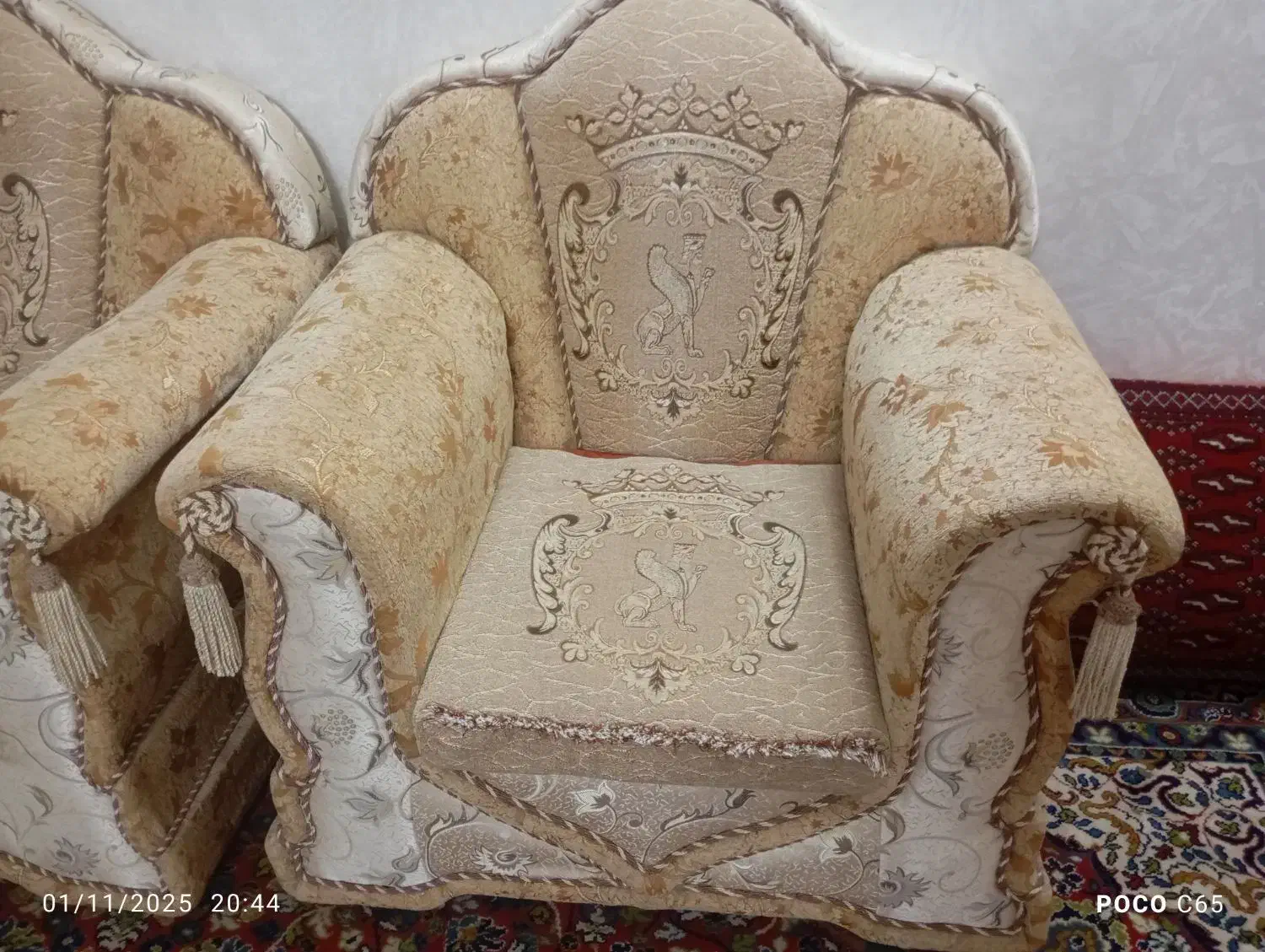 مبل با میز و عسلیدر حد نو|مبلمان خانگی و میز عسلی|خمین, |دیوار