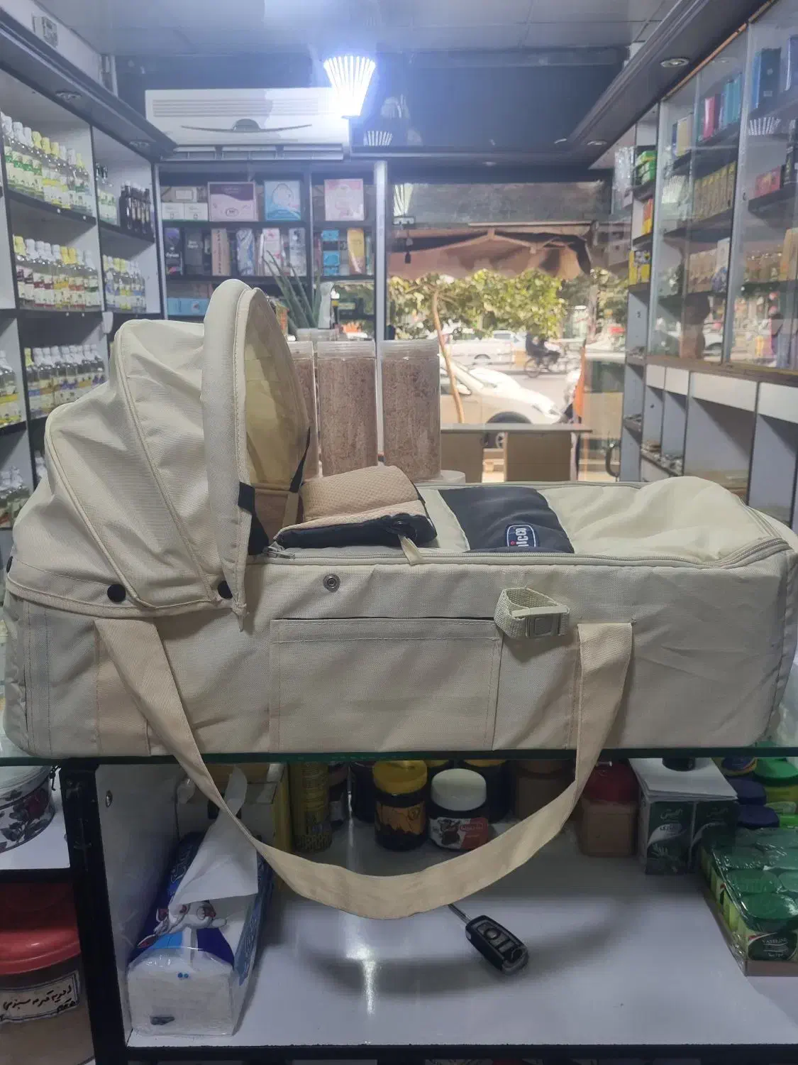 تخت کنار مادر،صندلی غذا،حمل کودک|تخت و صندلی بچه|هشتگرد, هشتگرد قدیم|دیوار