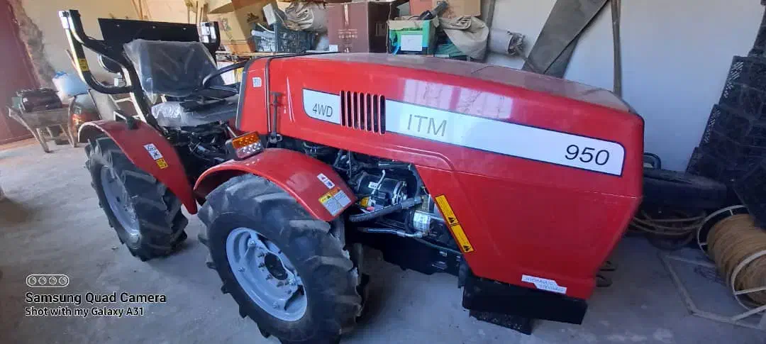 تراکتور گلدونی کمرشکن ۹۵۰ ابرکوه|خودرو سنگین|ابرکوه, |دیوار