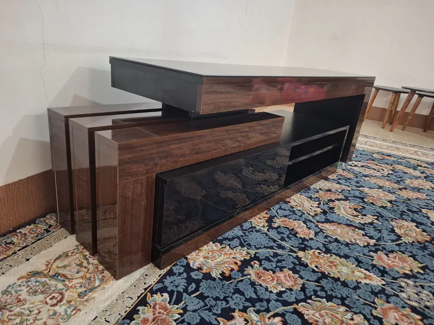 زیرتلوزیونی|میز تلویزیون|بندر دیر, |دیوار