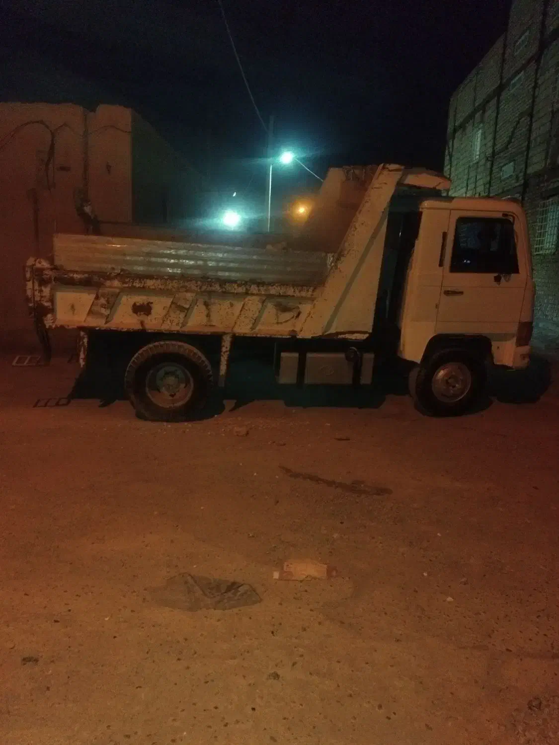 حمل نخاله شن ماسه خاک خاور اتاق بزرگ لبه دار|خدمات حمل و نقل|زابل, |دیوار