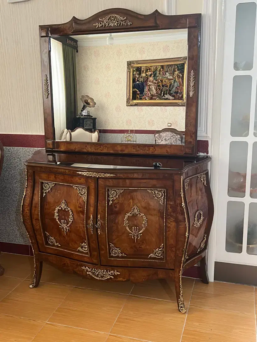 آینه و کنسول|بوفه، ویترین، کنسول|کرمانشاه, |دیوار