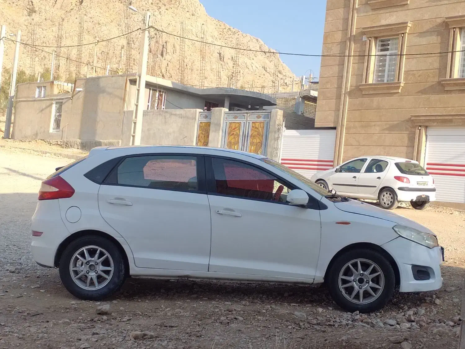 ام وی ام 315هاچبک کم کار|خودرو سواری و وانت|شیراز, ترمینال باربری|دیوار