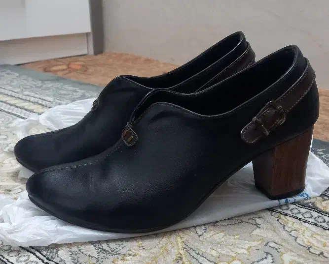 کفش پاشنه چوبی سایز ۳۹|کیف، کفش، کمربند|کاشان, قطب راوندی|دیوار