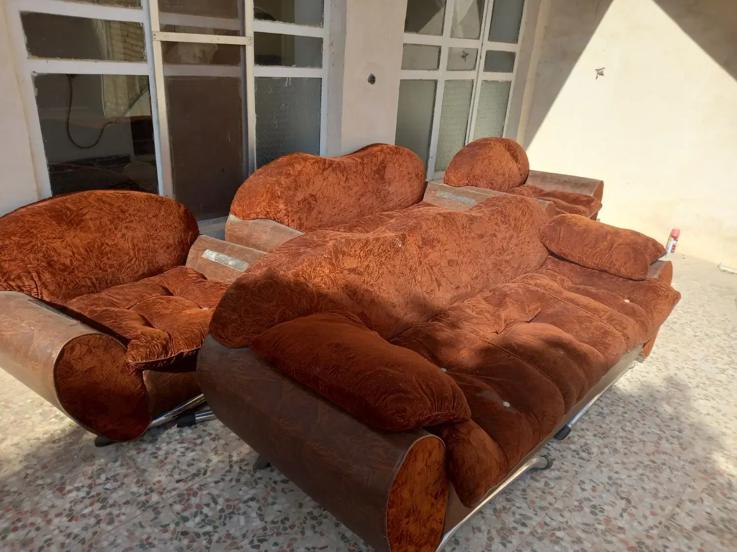 مبل راحتی ۷ نفره|مبلمان خانگی و میز عسلی|مرودشت, زنگی آباد|دیوار