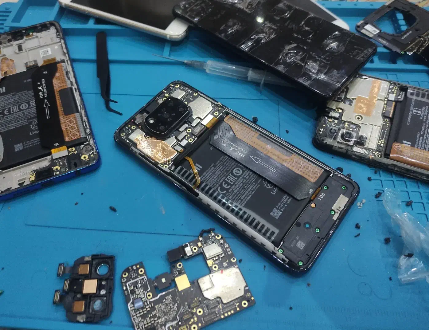 خرید و تعمیر تخصصی اندروید و آیفون|خدمات رایانهای و موبایل|لاهیجان, قیام|دیوار