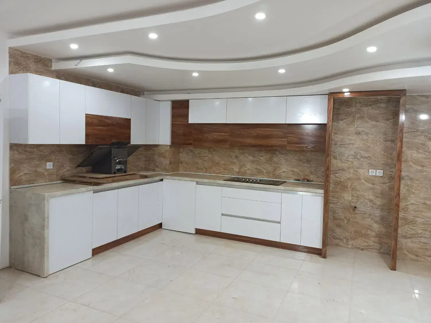 طراحی ساخت کابینت کمددیواری تغییرات خرده کاری|خدمات پیشه و مهارت|کرمان, |دیوار