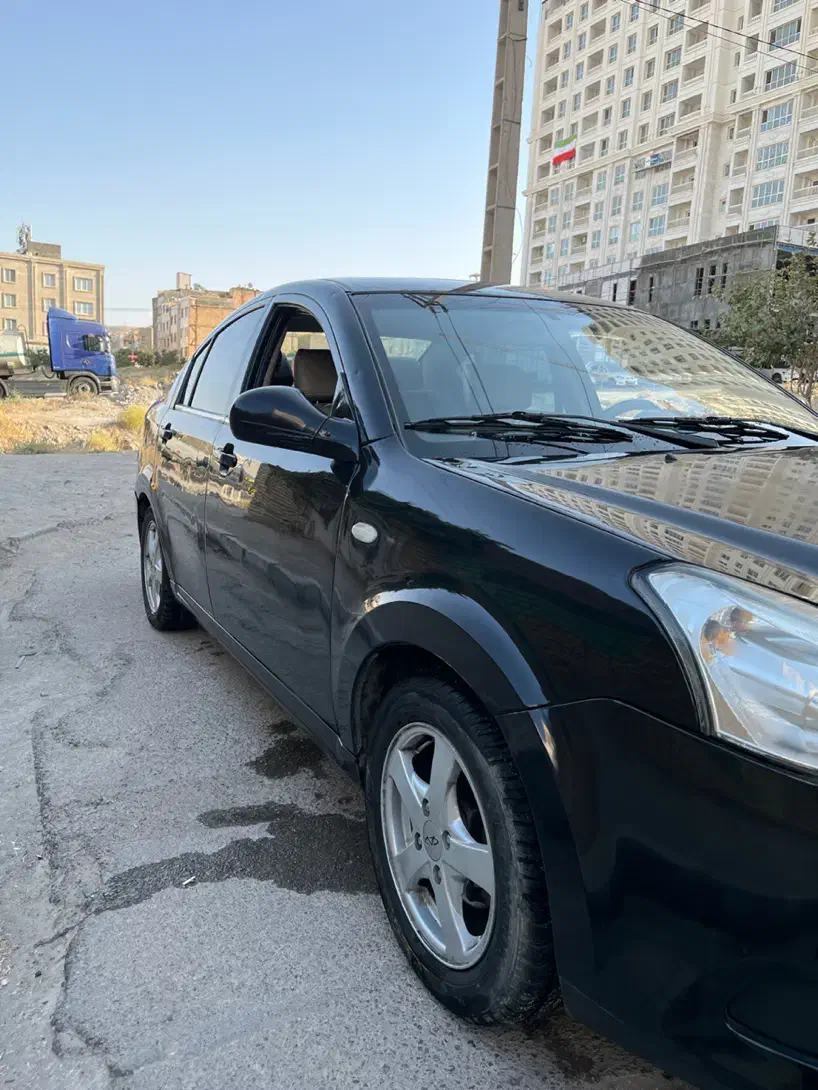 ام وی ام ۵۵۰ مدل ۹۵|خودرو سواری و وانت|مشهد, امام رضا (ع)|دیوار