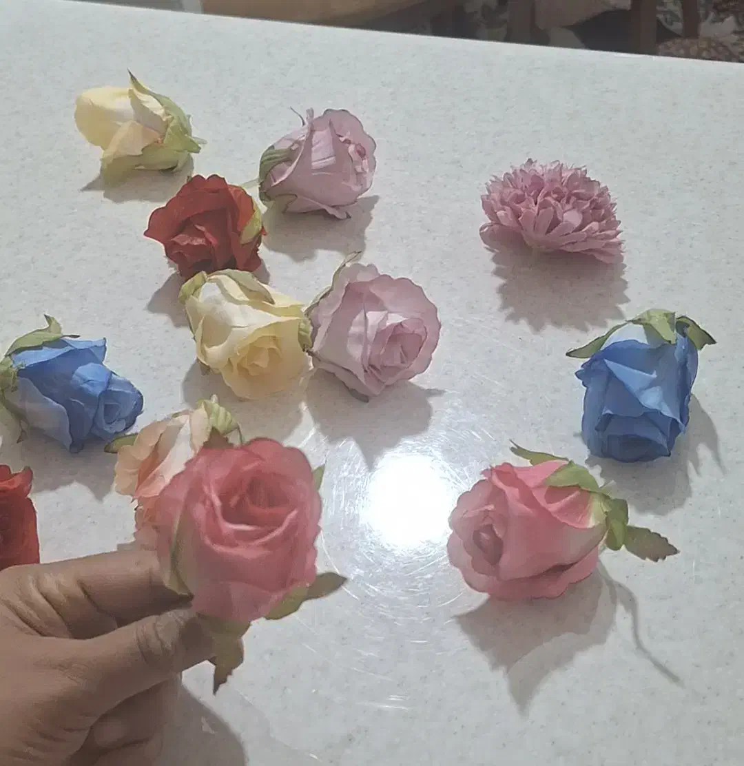 سر گل رُز|گل مصنوعی|خرمآباد, |دیوار