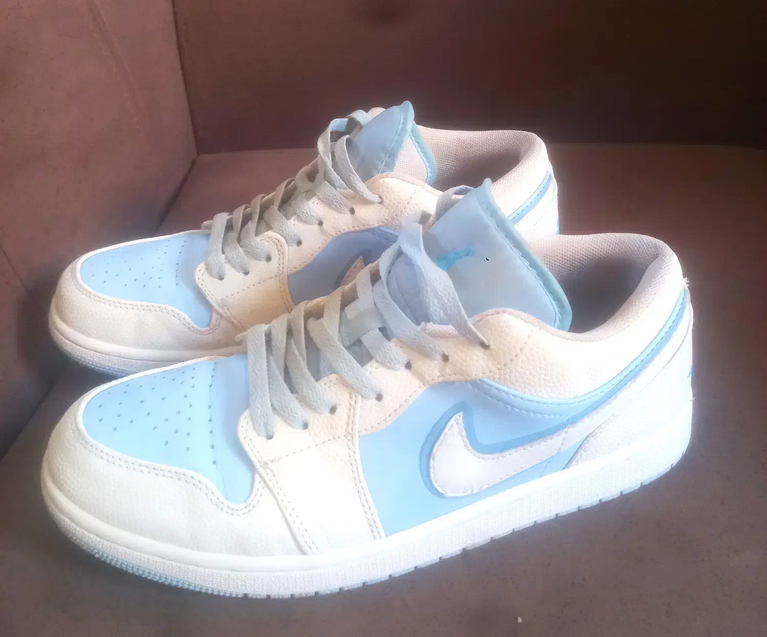 کتونی جردن امیری و بالنسیاگا خارجی|کیف، کفش، کمربند|ساری, |دیوار