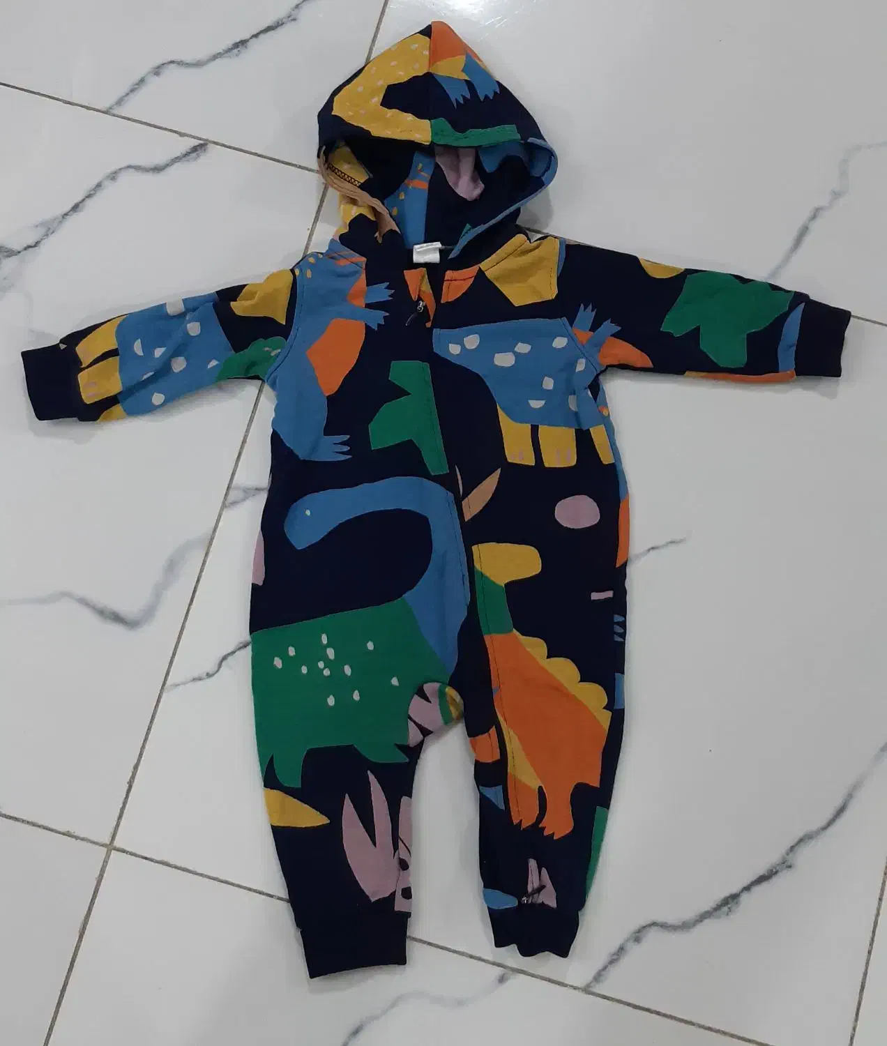 سر همی برندh&m|کفش و لباس بچه|نجفآباد, ویلاشهر|دیوار