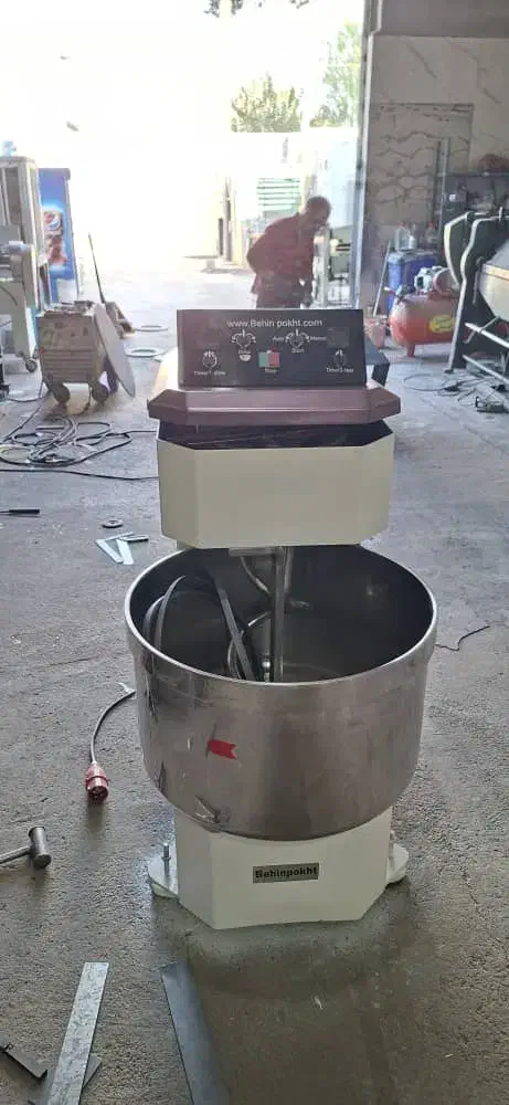 اسپیرال. ویترین قفسه ترازو و زیرترازو یخچال میزکار|ماشینآلات صنعتی|رباطکریم, رباطکریم|دیوار