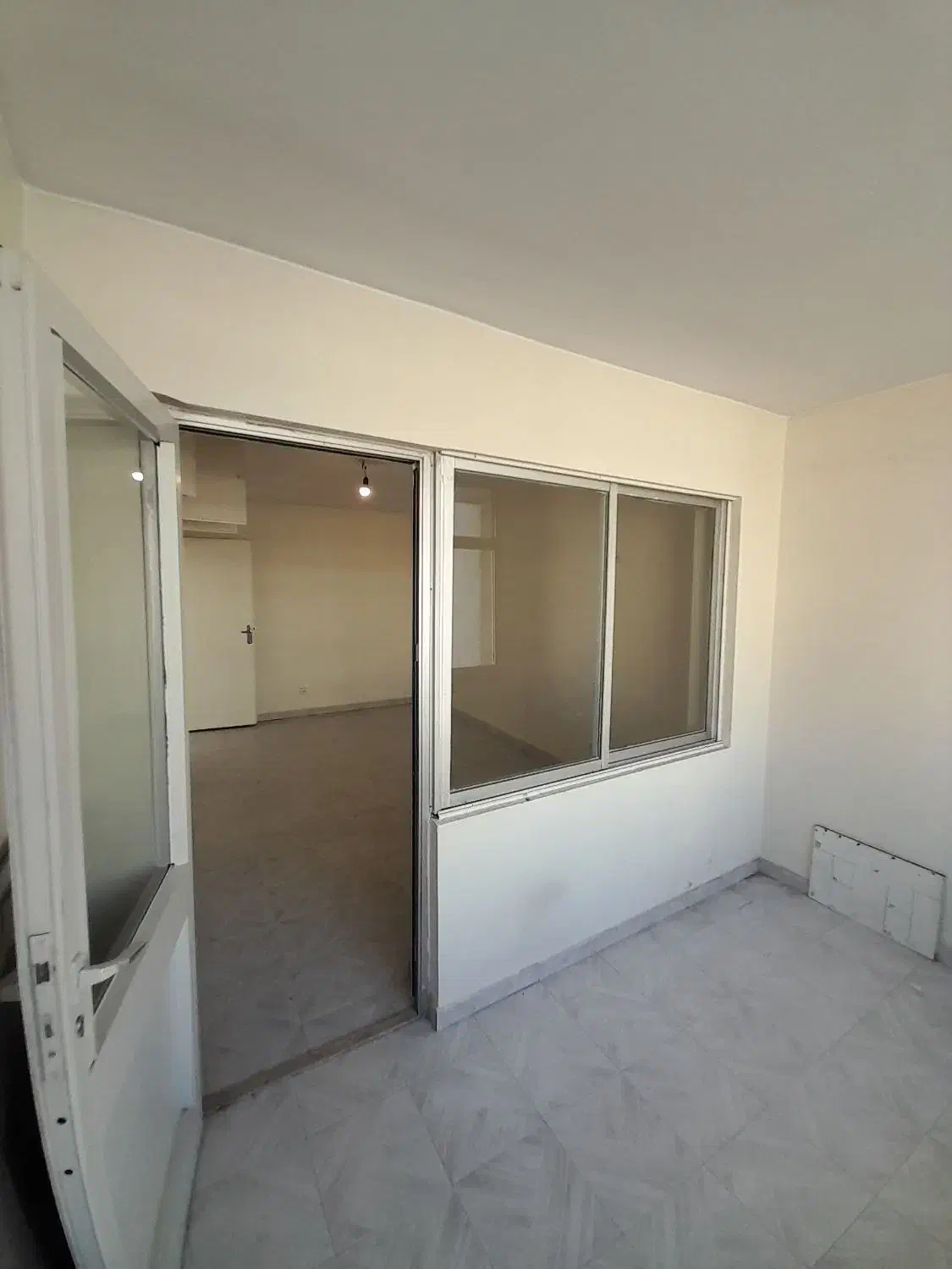 میرداماد۱۲۵ متر ۲خ خوش نقشه با امکانات تخلیه