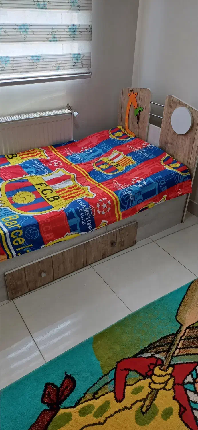 تخت کودک و نوجوان|تشک تختخواب|تهران, والفجر (افسریه)|دیوار