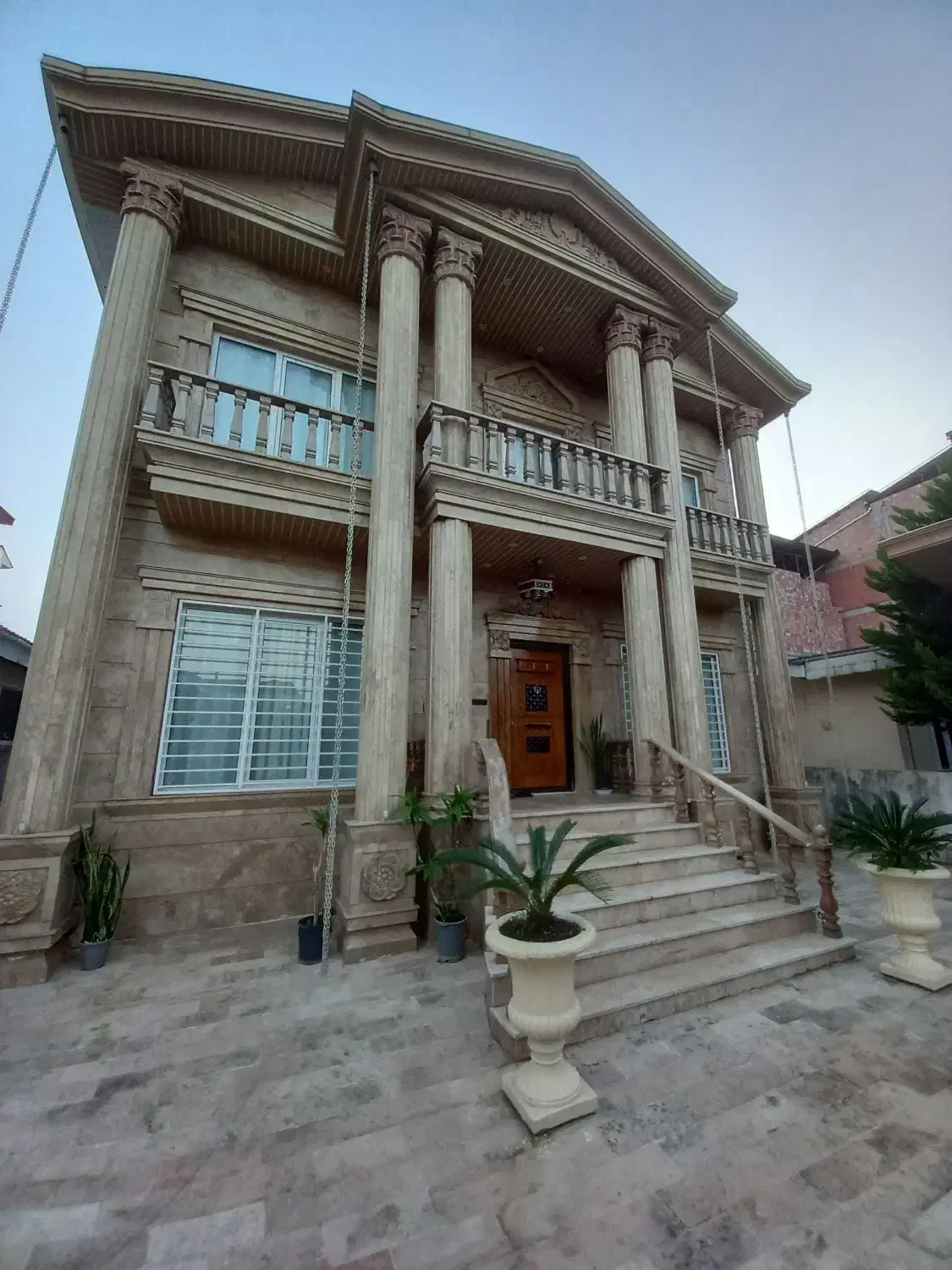 ۲۷۰متر ویلا متل قو نوساز|فروش خانه و ویلا|سلمان‌شهر, |دیوار