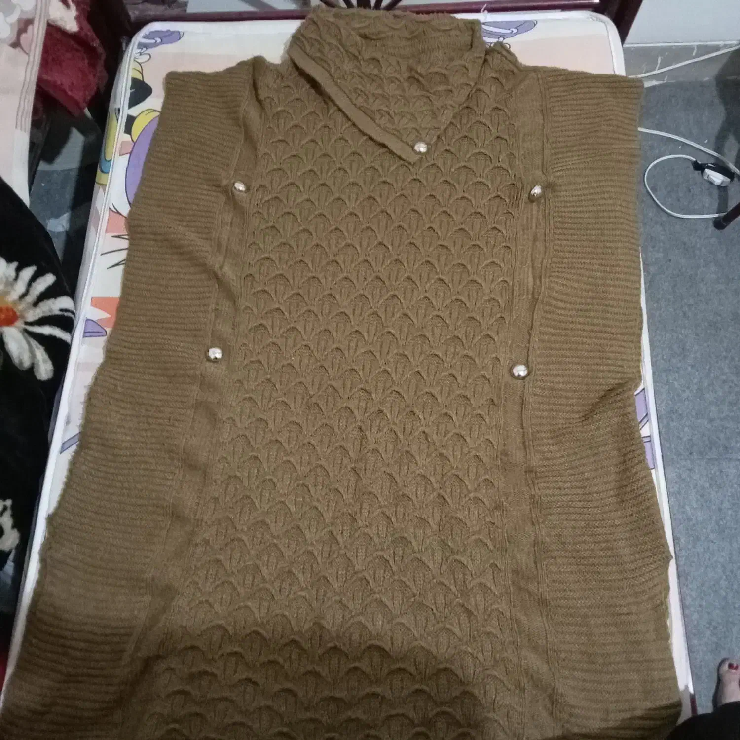 پانچو بافتنی|لباس|شاهینشهر, شهرک گلدیس|دیوار