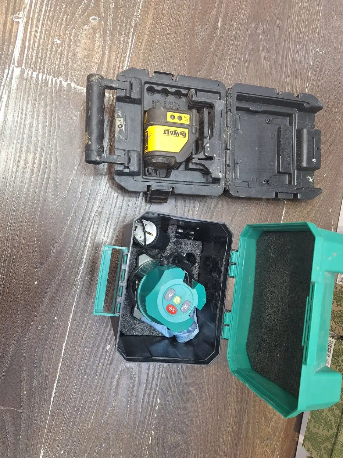 دو عدد تراز لیزی دی سی آی و دی والت|ابزارآلات|بندرعباس, |دیوار