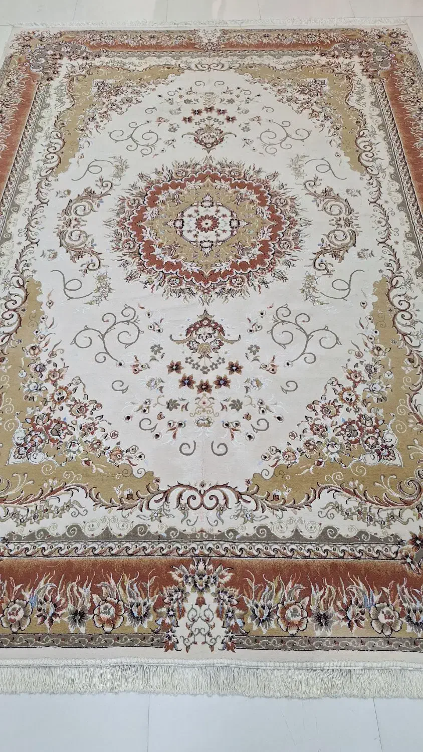 دو تخته فرش9 متری گل برجسته|فرش|ایلام, |دیوار