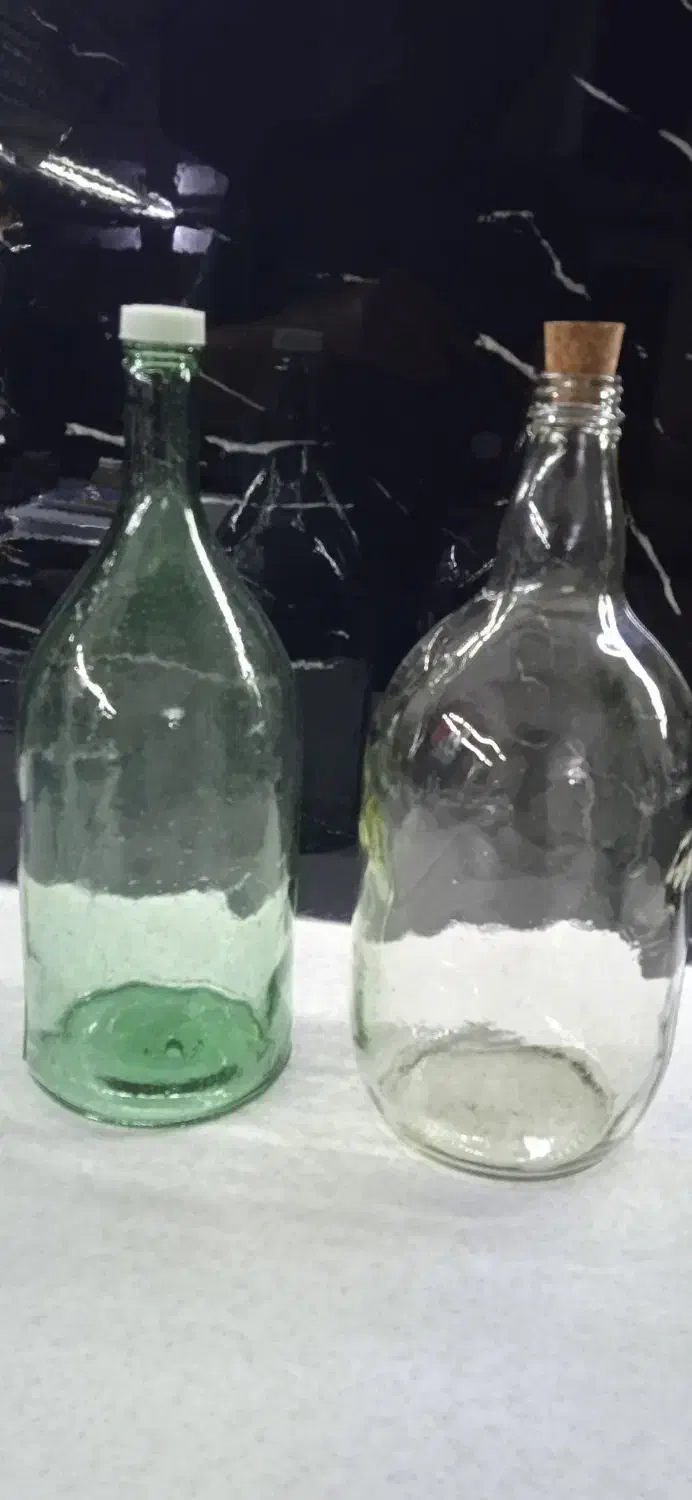 تعداد دوعدد شیشه|ظروف نگهدارنده، پلاستیکی، یک‌بارمصرف|اندیشه, اندیشه فاز ۴|دیوار