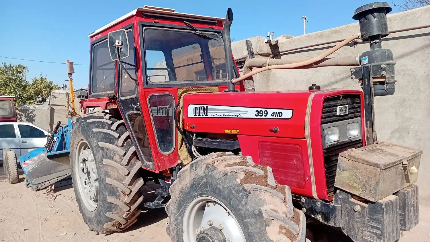 تراکتور با لیزر|خودرو سنگین|تربتحیدریه, میدان مرکزی|دیوار