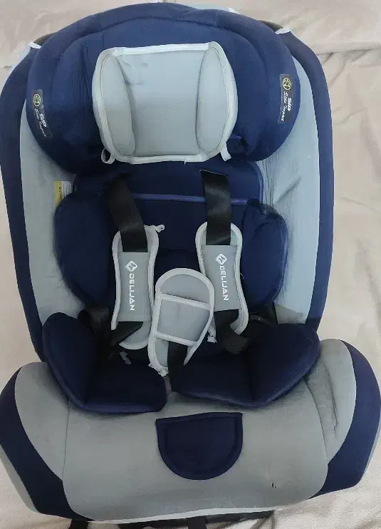 صندلی ماشین دلیجان|اسباب و اثاث بچه|کاشان, فاز ۱ ناجی آباد|دیوار