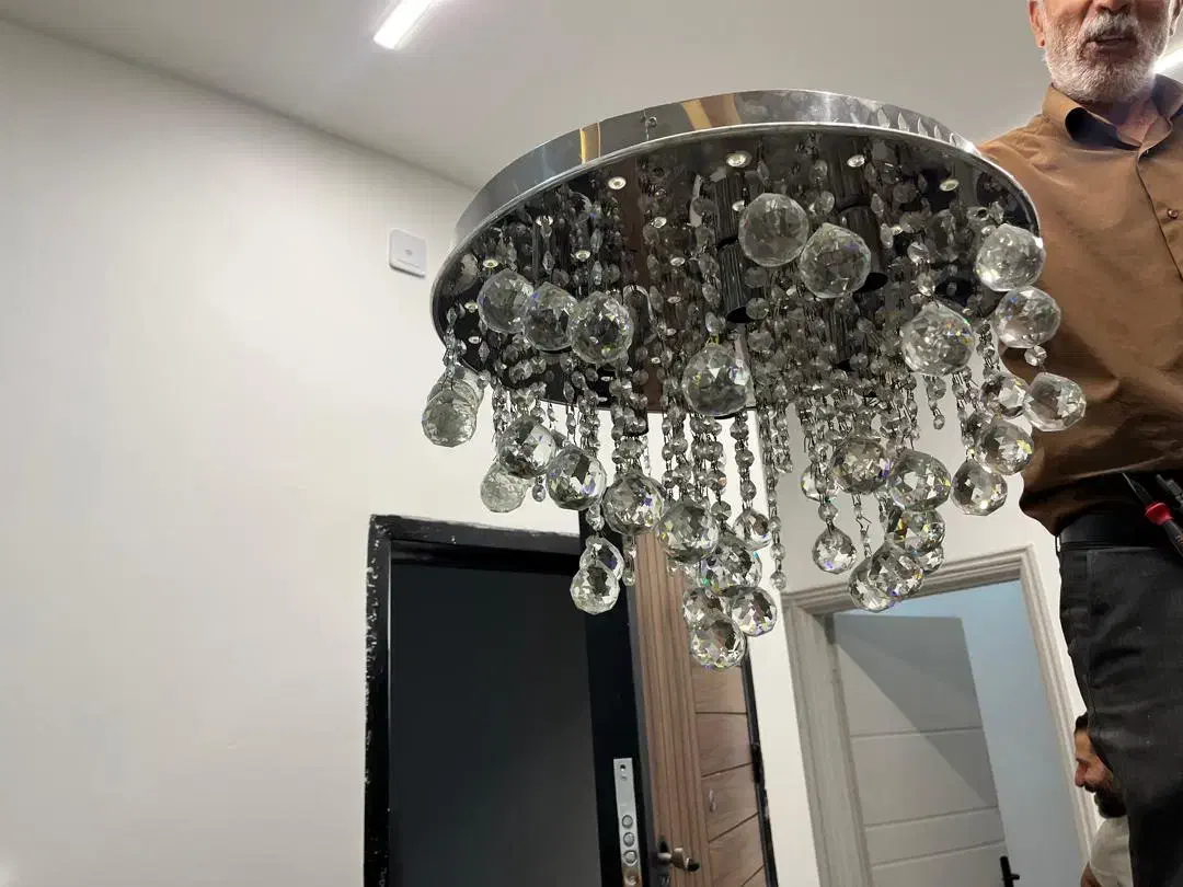 لوستر|لوستر و چراغ آویز|مشهد, مقدم|دیوار