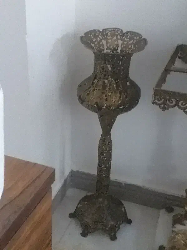 کلکسیونی|کلکسیون اشیاء عتیقه|رشت, پستک|دیوار