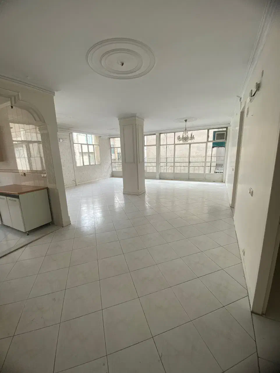 آپارتمان۱۴۰متری/۲خوابه/دکترهوشیار گرانمایه