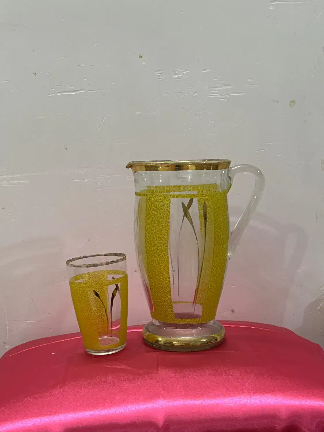 پارچ و لیوان طرح قدیمی|کلکسیون اشیاء عتیقه|قم, پردیسان|دیوار