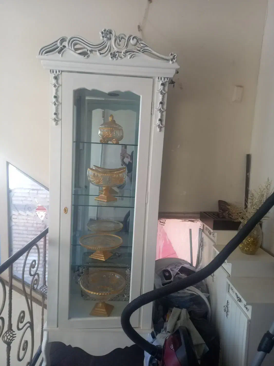 گنجه و ساعت|بوفه، ویترین، کنسول|تربت‌حیدریه, جانبازان|دیوار