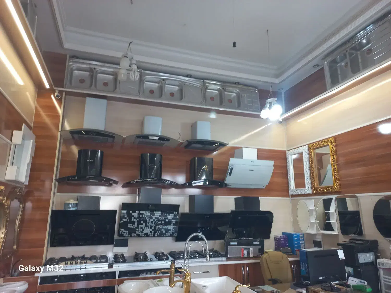 حراج شیرآلات به علت جمع آوری|حراج|قم, زنبیل آباد|دیوار