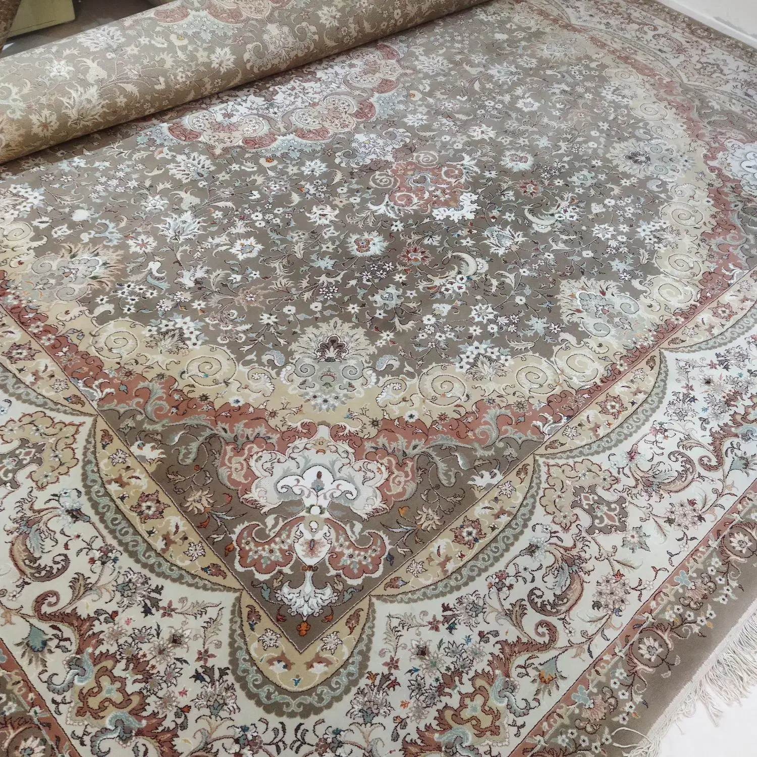 فرش 12متری|فرش|صومعه‌سرا, |دیوار