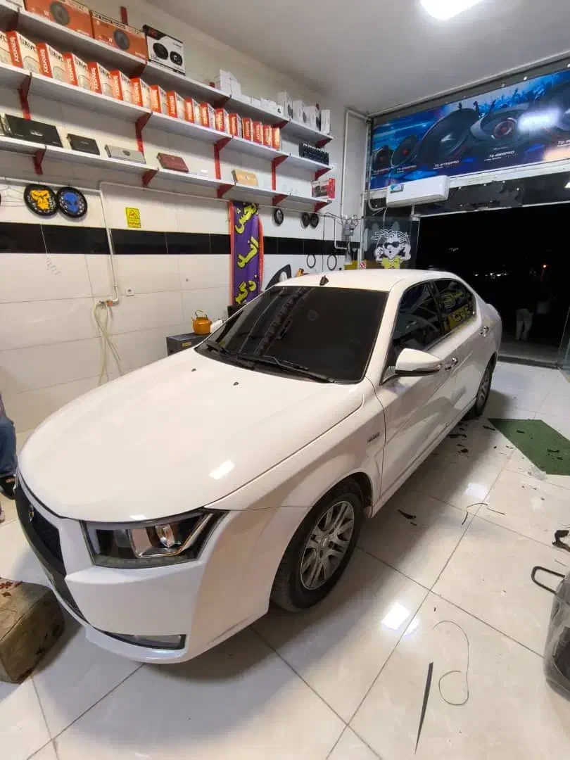 شیشه دودی|خدمات موتور و ماشین|سنندج, |دیوار