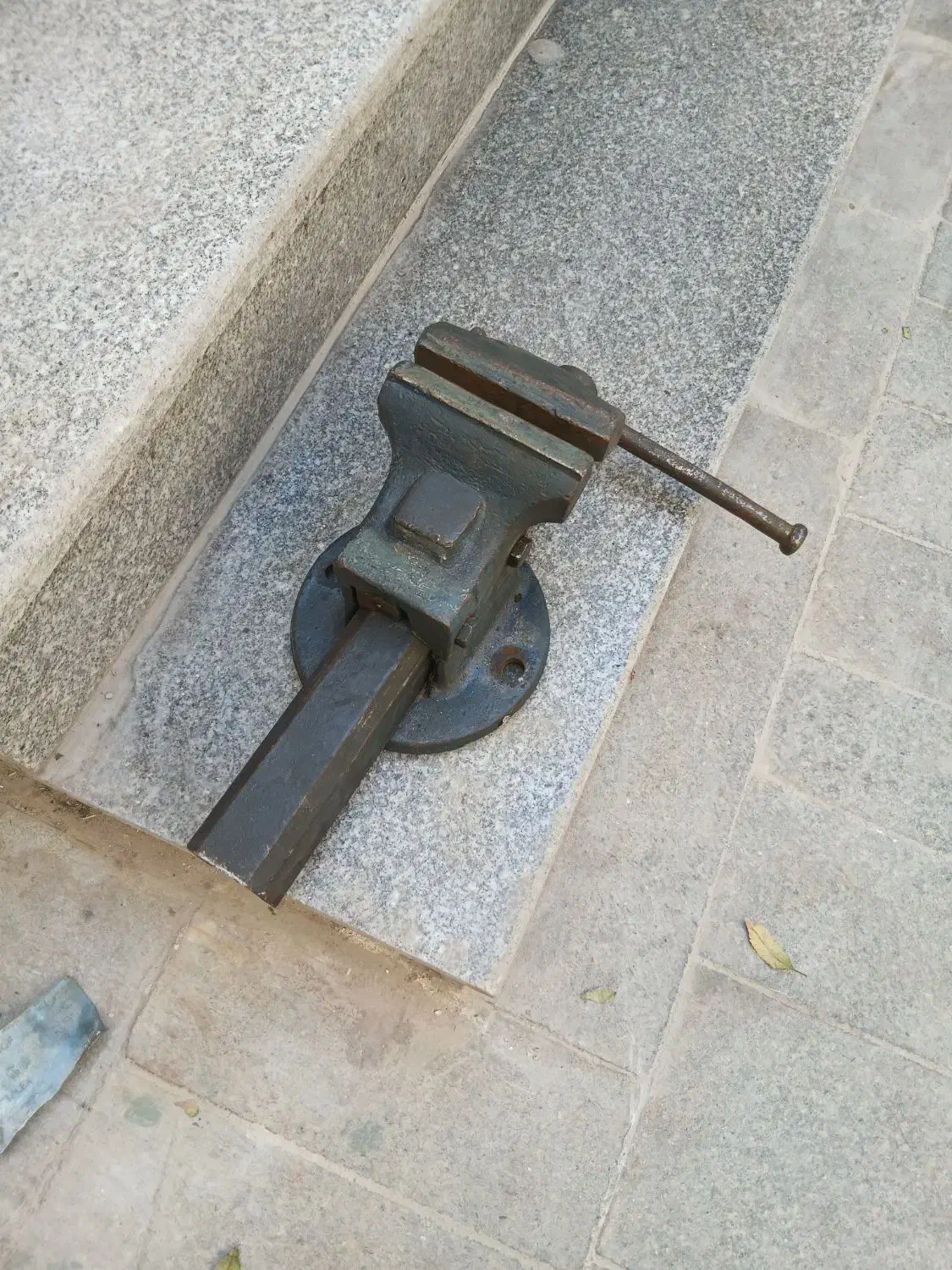 گیره رومیزی|ابزارآلات|مشهد, چهنو|دیوار