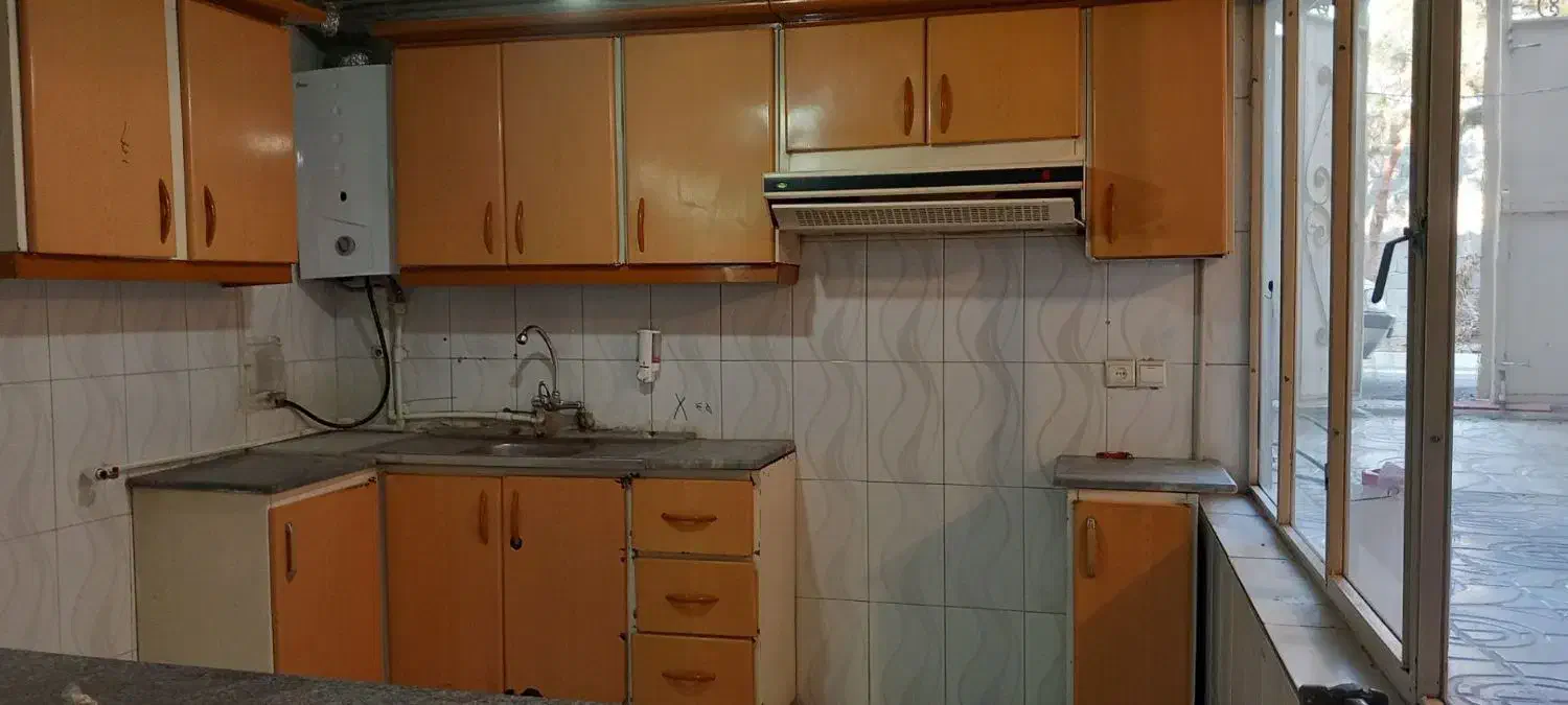 کابینت دست دوم|آب‌چکان و نظم‌دهنده ظروف|کرج, آق تپه|دیوار