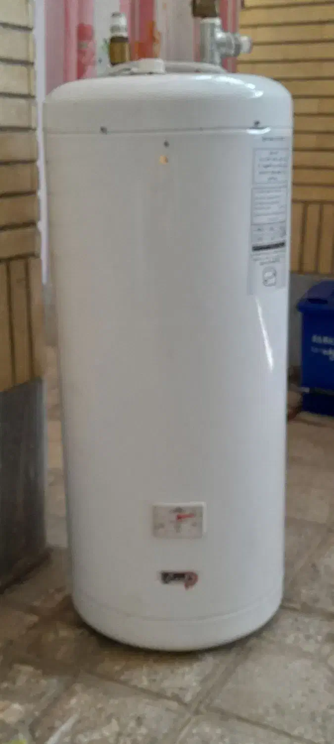 اب گرمکن برقی ۴۰لیتری ازمون نونو|آبگرمکن، پکیج، شوفاژ|شاهینشهر, اقبال لاهوری|دیوار