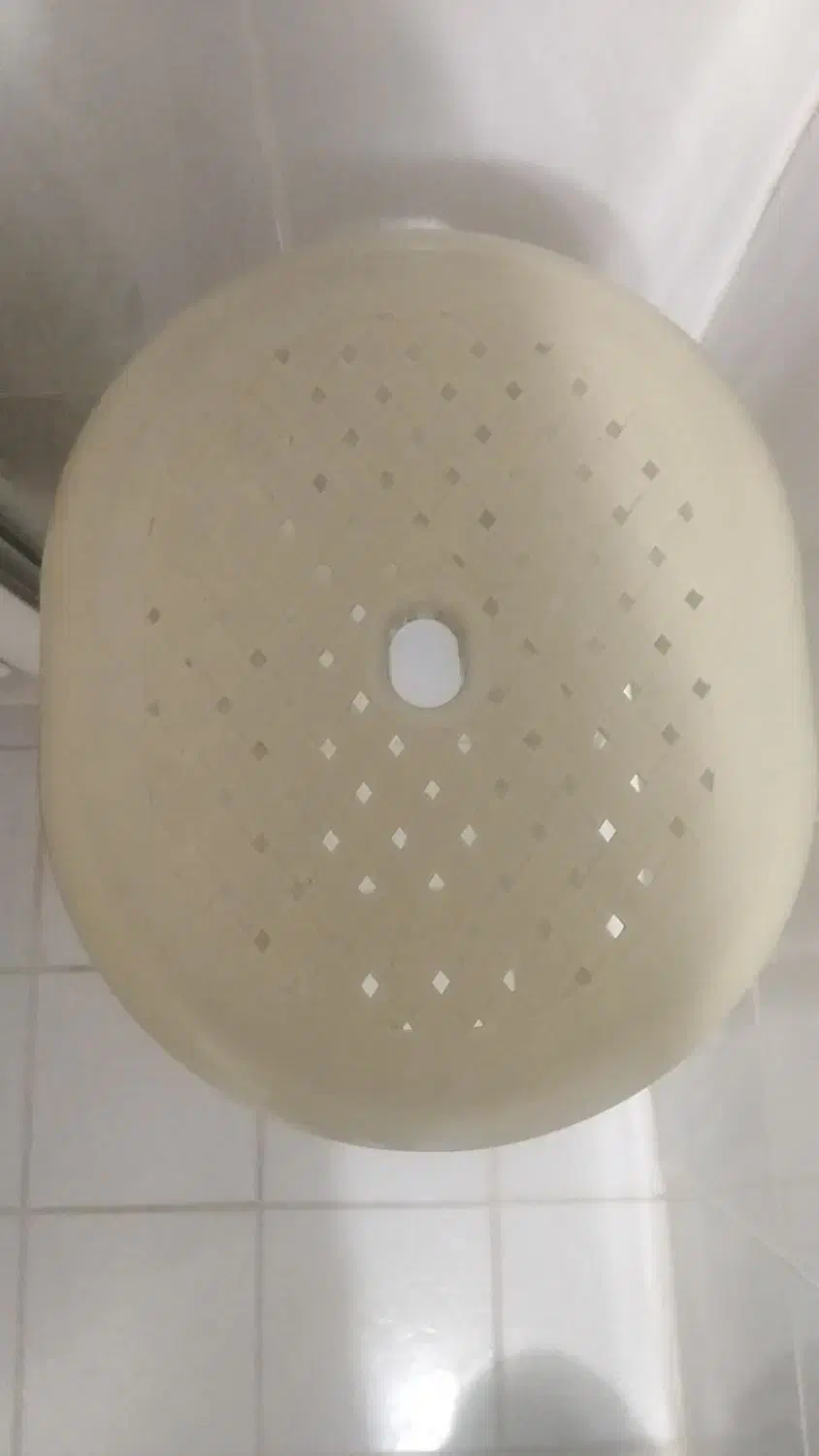 چهارپایه پلاستیکی|صندلی و نیمکت|پرند, فاز ۵|دیوار