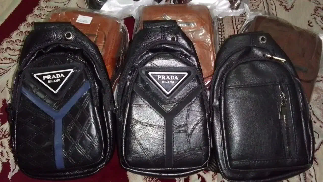 کیف دوشی و بگ|کیف، کفش، کمربند|پرند, فاز ۶|دیوار