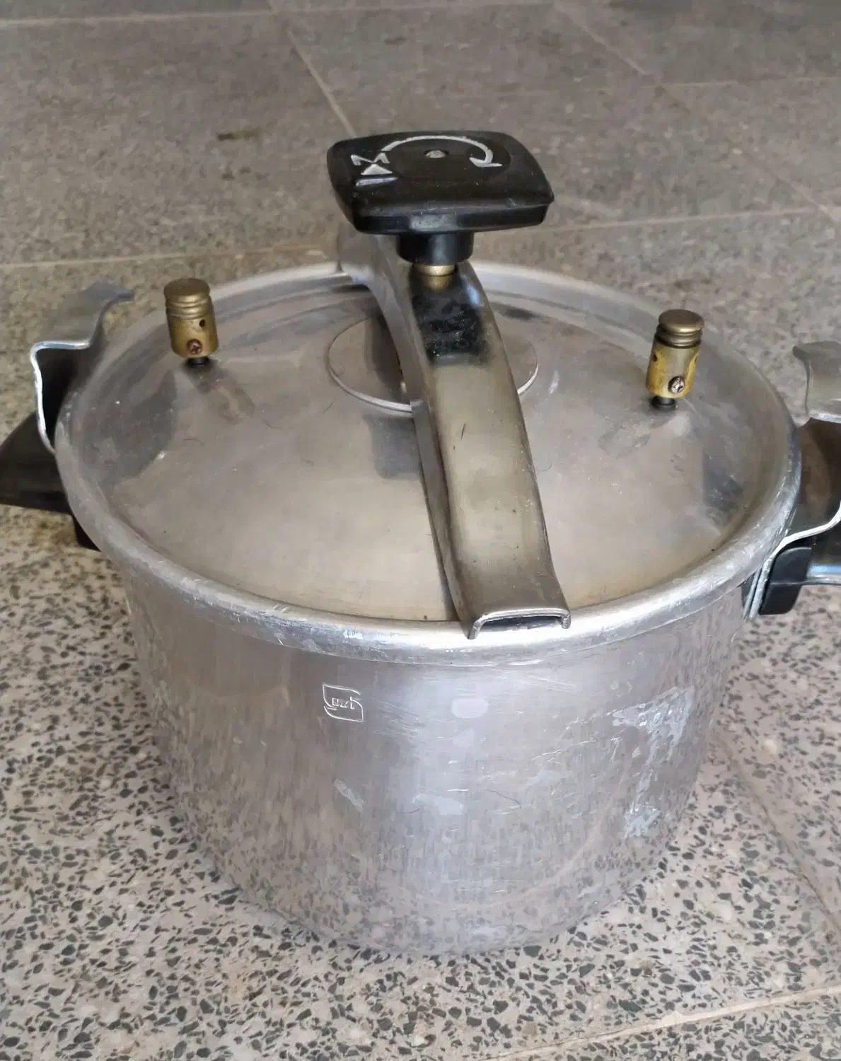 زود پز  ۱۰  لیتری|ظروف پخت‌وپز|فسا, |دیوار