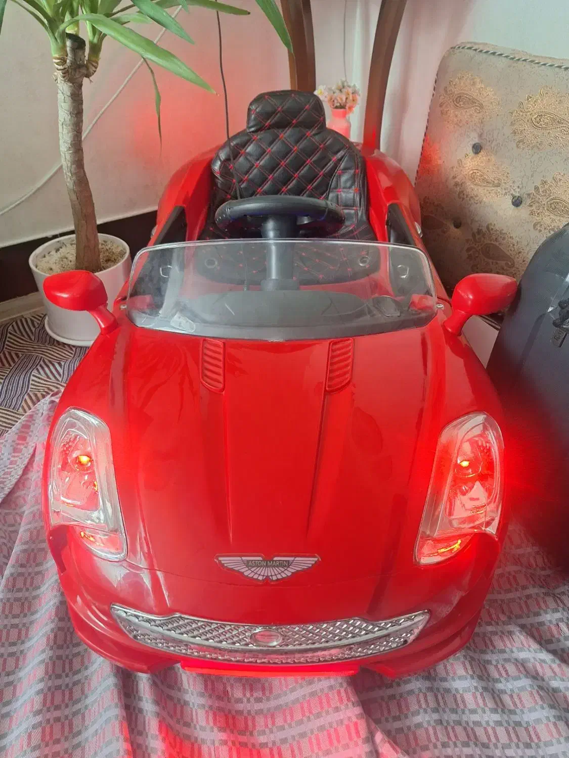 ماشین شارژی|اسباب‌بازی بچه|ساوه, |دیوار