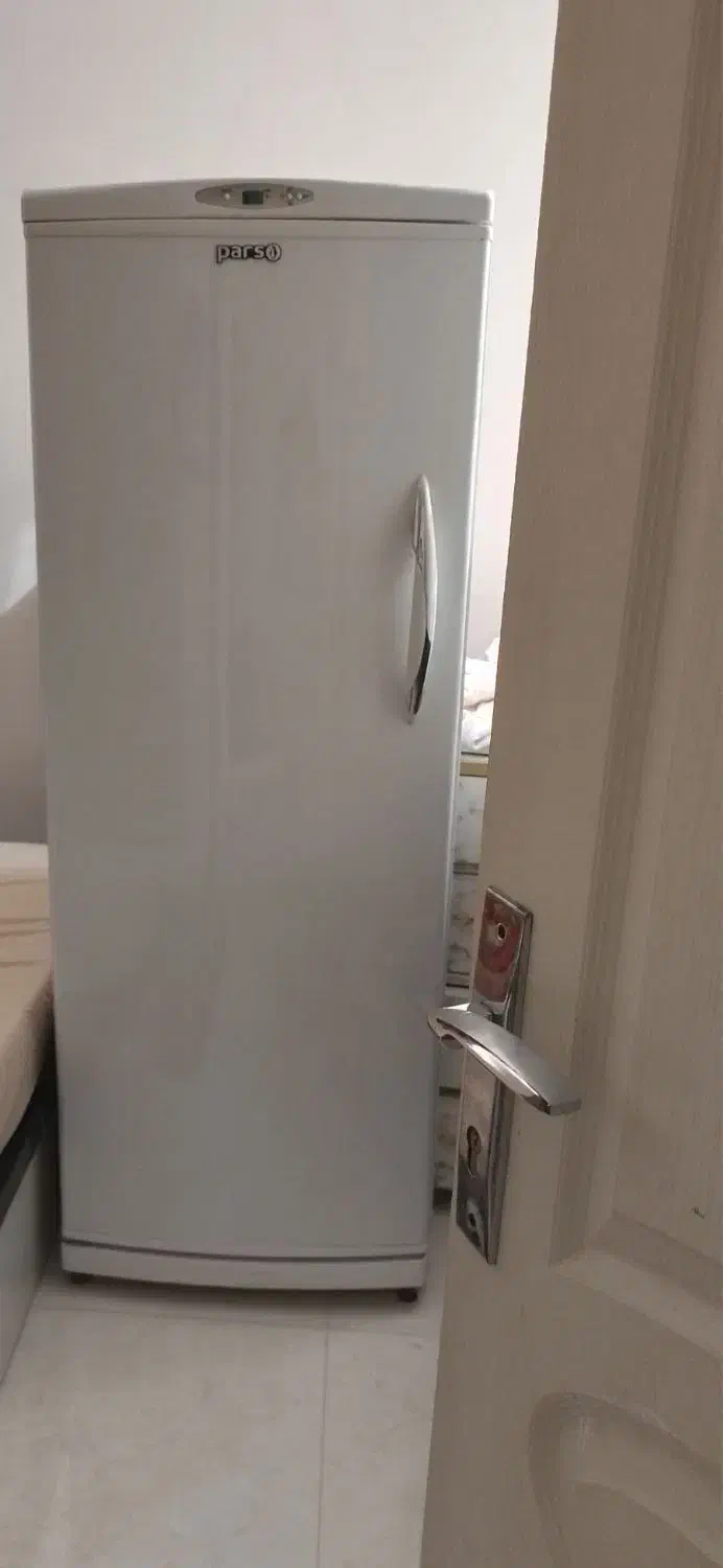 ست یخچال فریزر شیک و زیبا به دلیل کمبود جا|یخچال و فریزر|صدرا-فارس, فاز ۱|دیوار