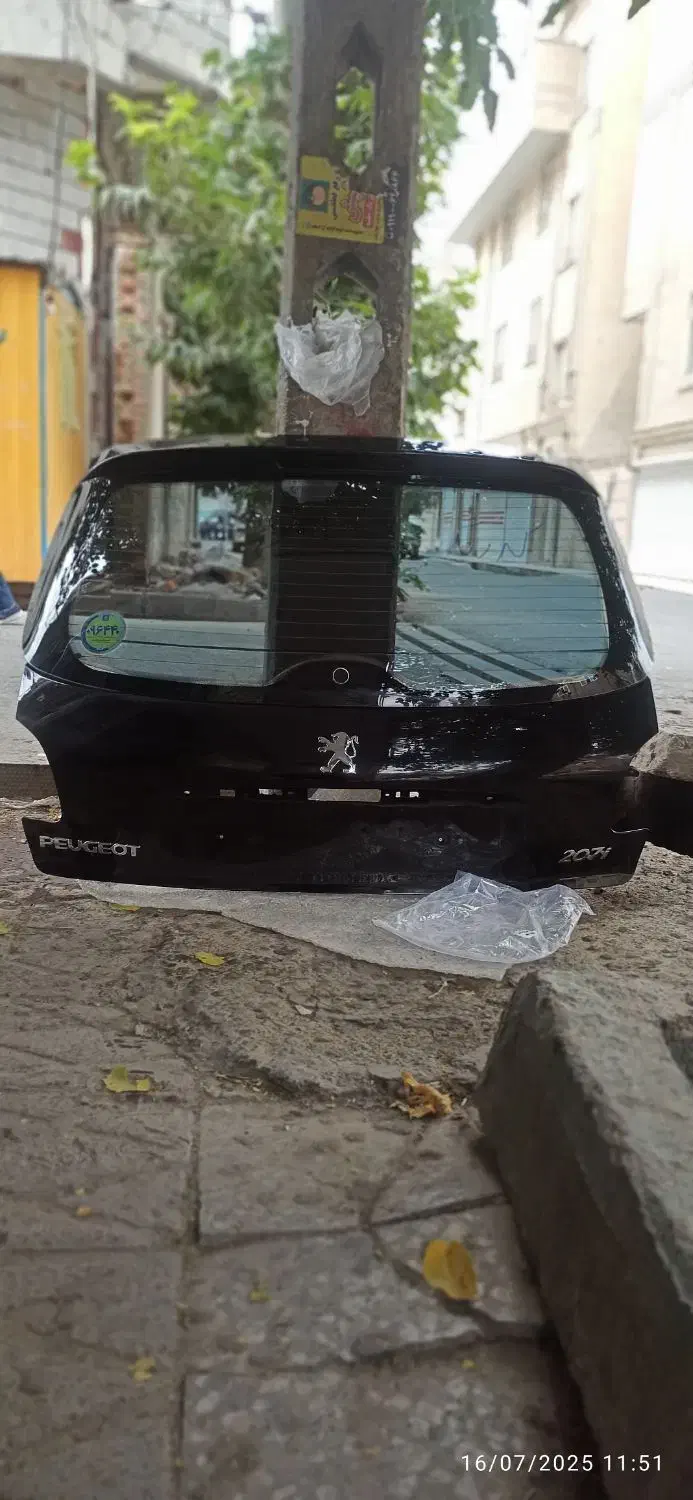 درب صندوق مشکی سفیدmc قرمز ۲۰۷ فابریک|قطعات یدکی و لوازم جانبی|اسلام‌شهر, مطهری|دیوار