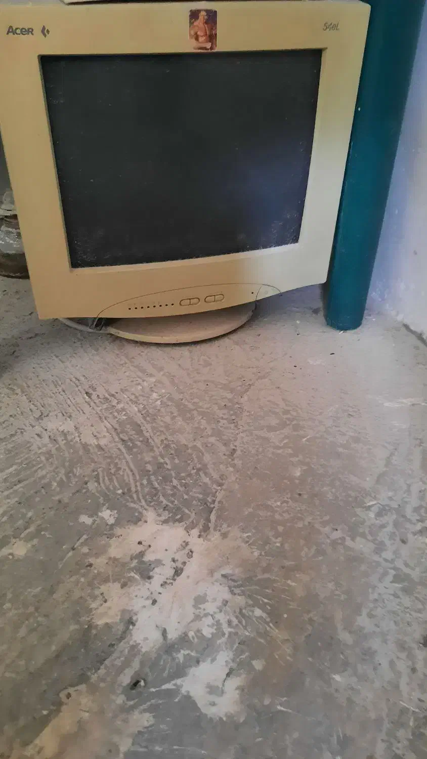 تلویزیون الجی۲۱ اینچ ومانیتورکامپیومتر سالم|تلویزیون و پروژکتور|شهرکرد, |دیوار