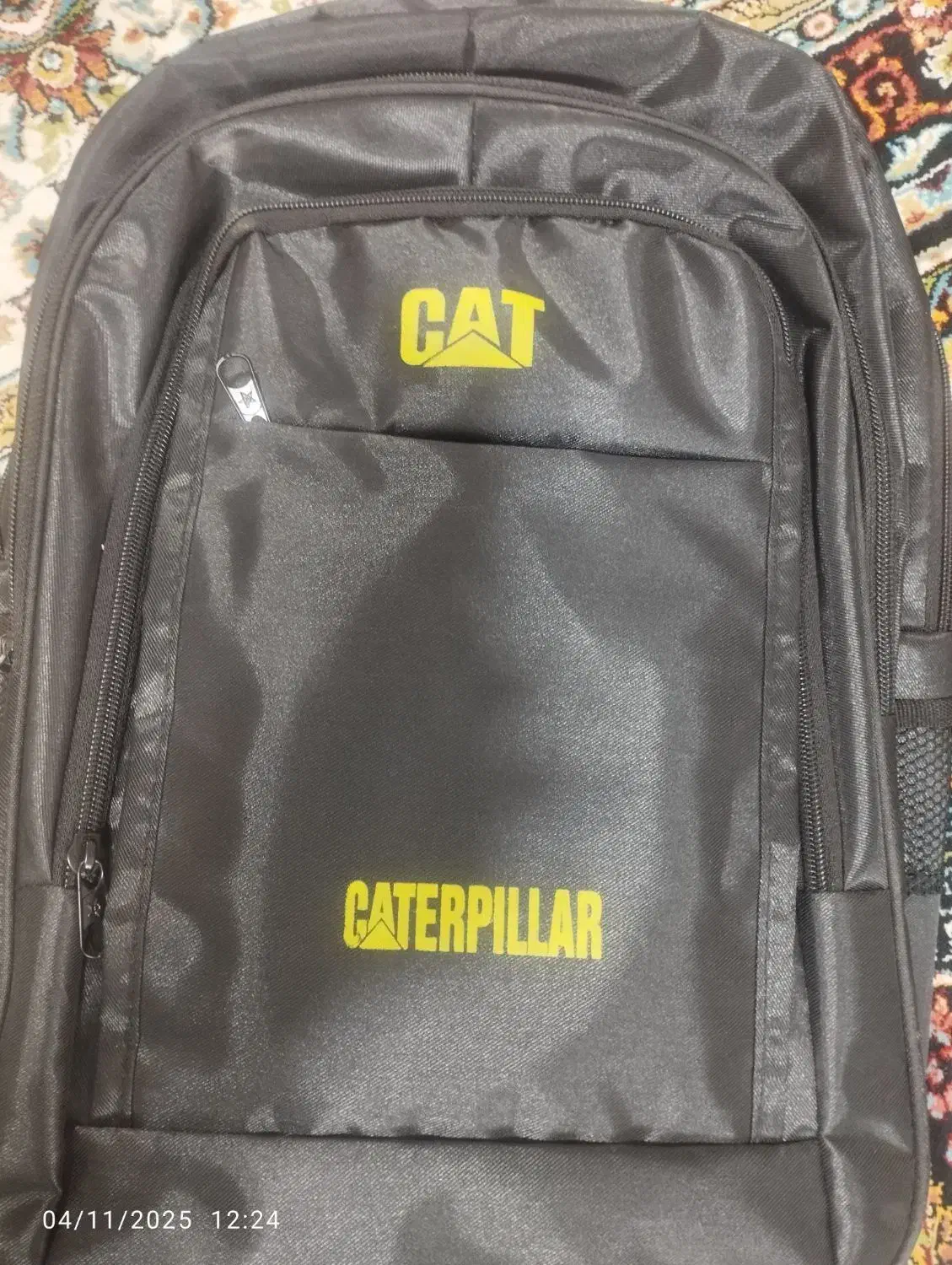 کیف.|کیف، کفش، کمربند|زابل, |دیوار