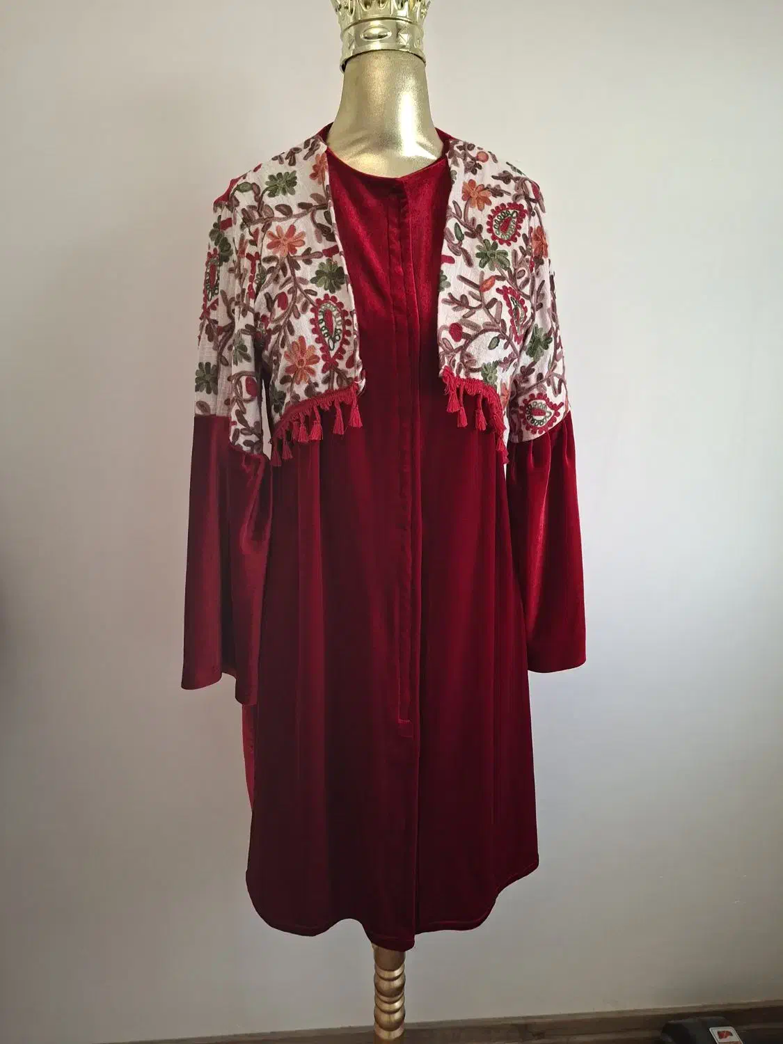 مانتومخمل|لباس|ساری, |دیوار