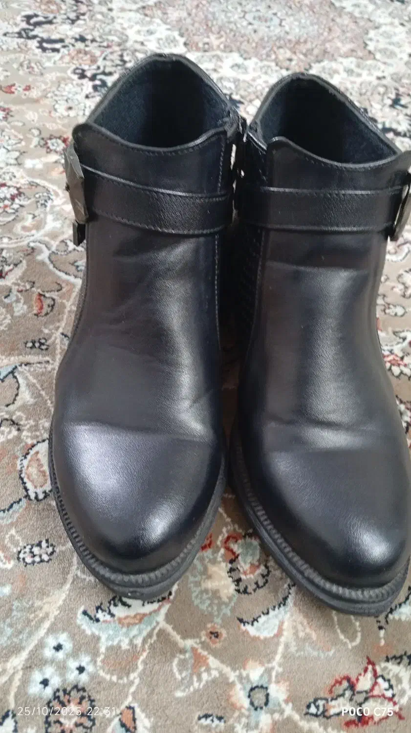 دو جفت چکمه سایز 38|کیف، کفش، کمربند|مشکین‌دشت, |دیوار