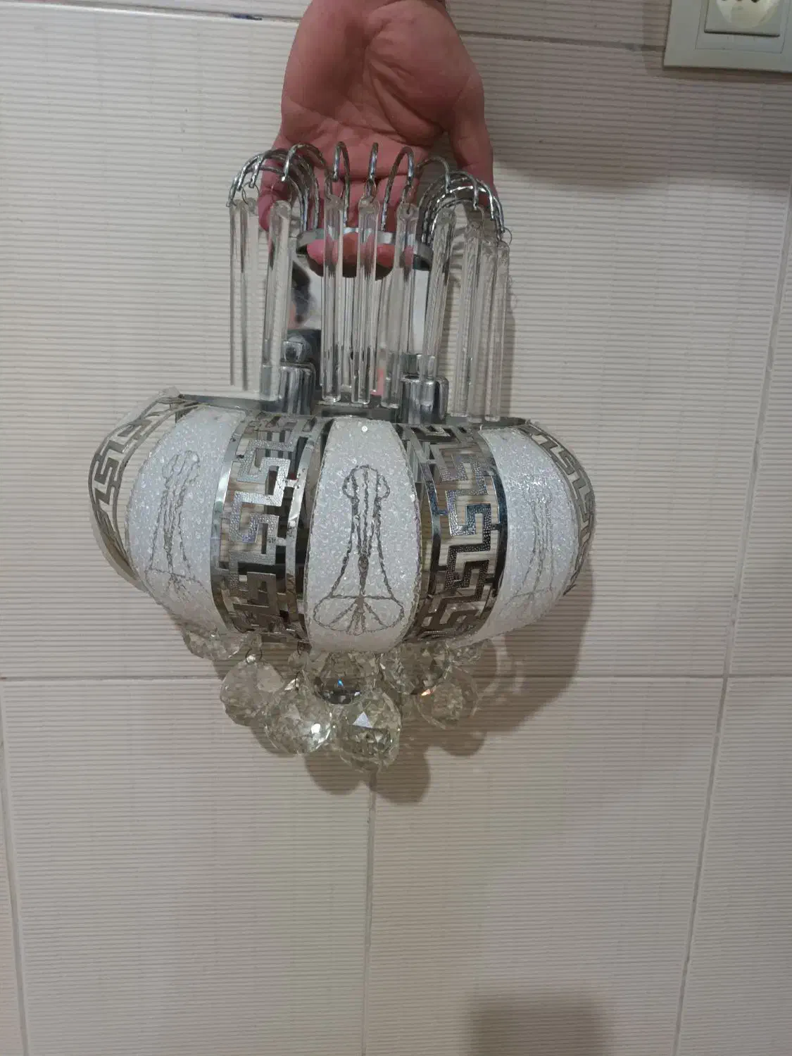 لوستر اتاق خواب|لوستر و چراغ آویز|رشت, گلباغ نماز|دیوار