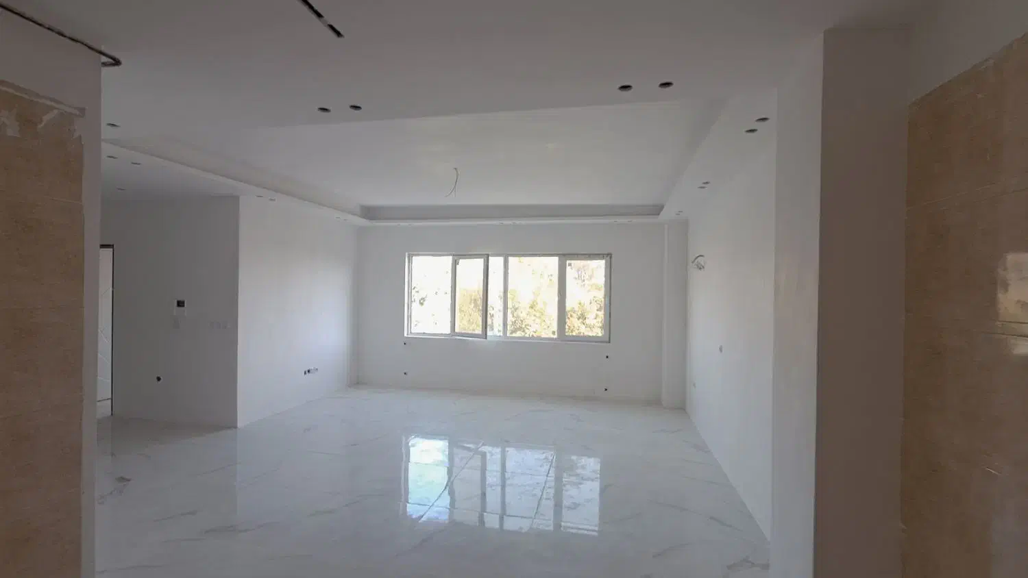 واحد ۸۳ متری نوساز کلید اول در خیابان شهدا|فروش آپارتمان|رودسر, |دیوار