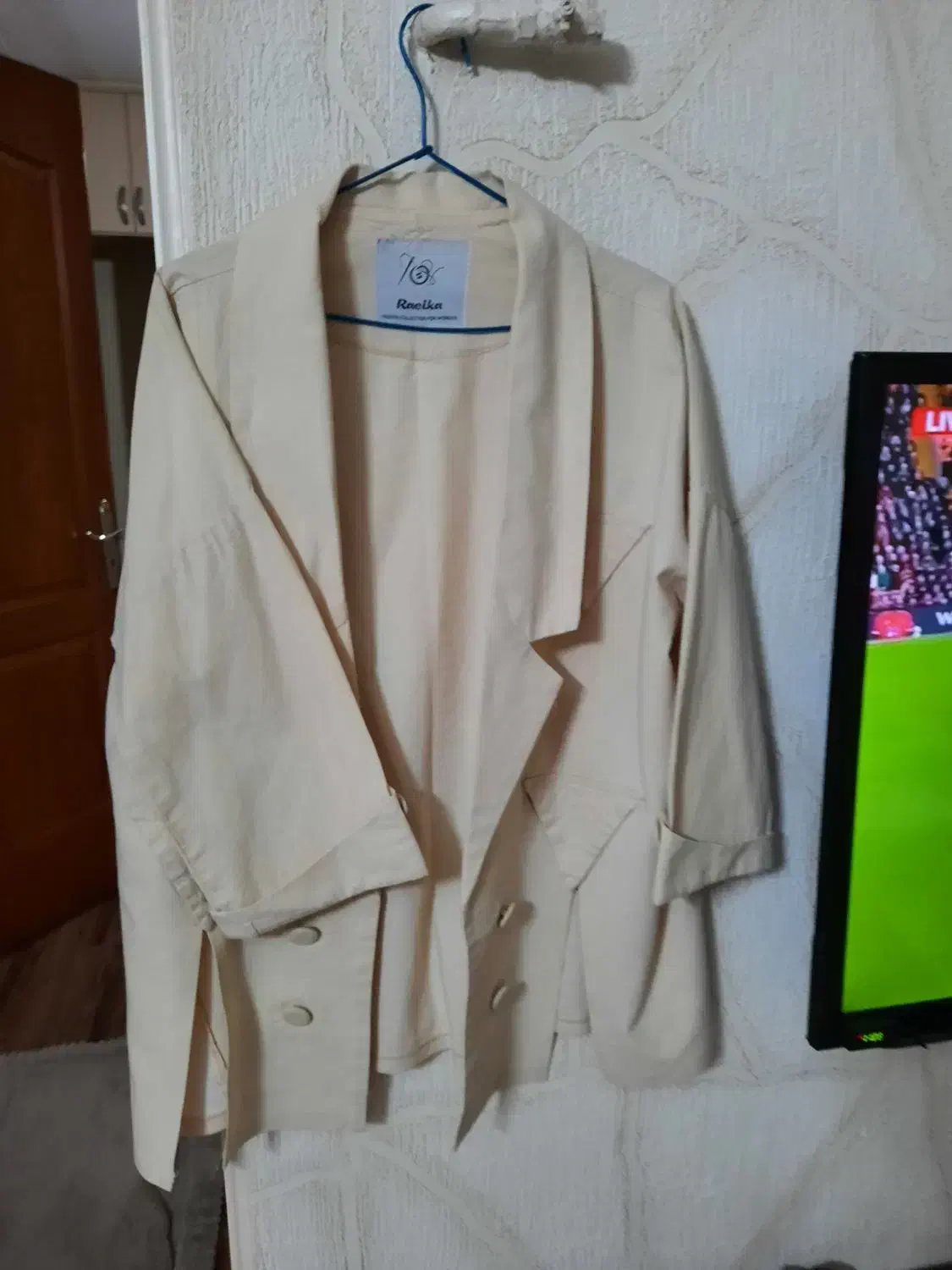 تعدادی لباس زنونه وکت وشلوار مردونه نو|لباس|تهران, فرزانه|دیوار