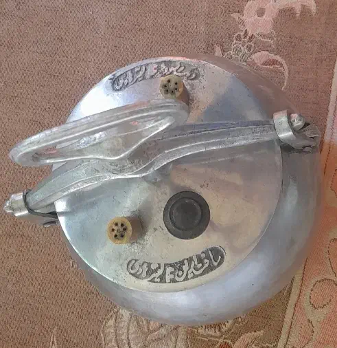 زودپز ۴ لیتری|ظروف پختوپز|خمینیشهر, |دیوار